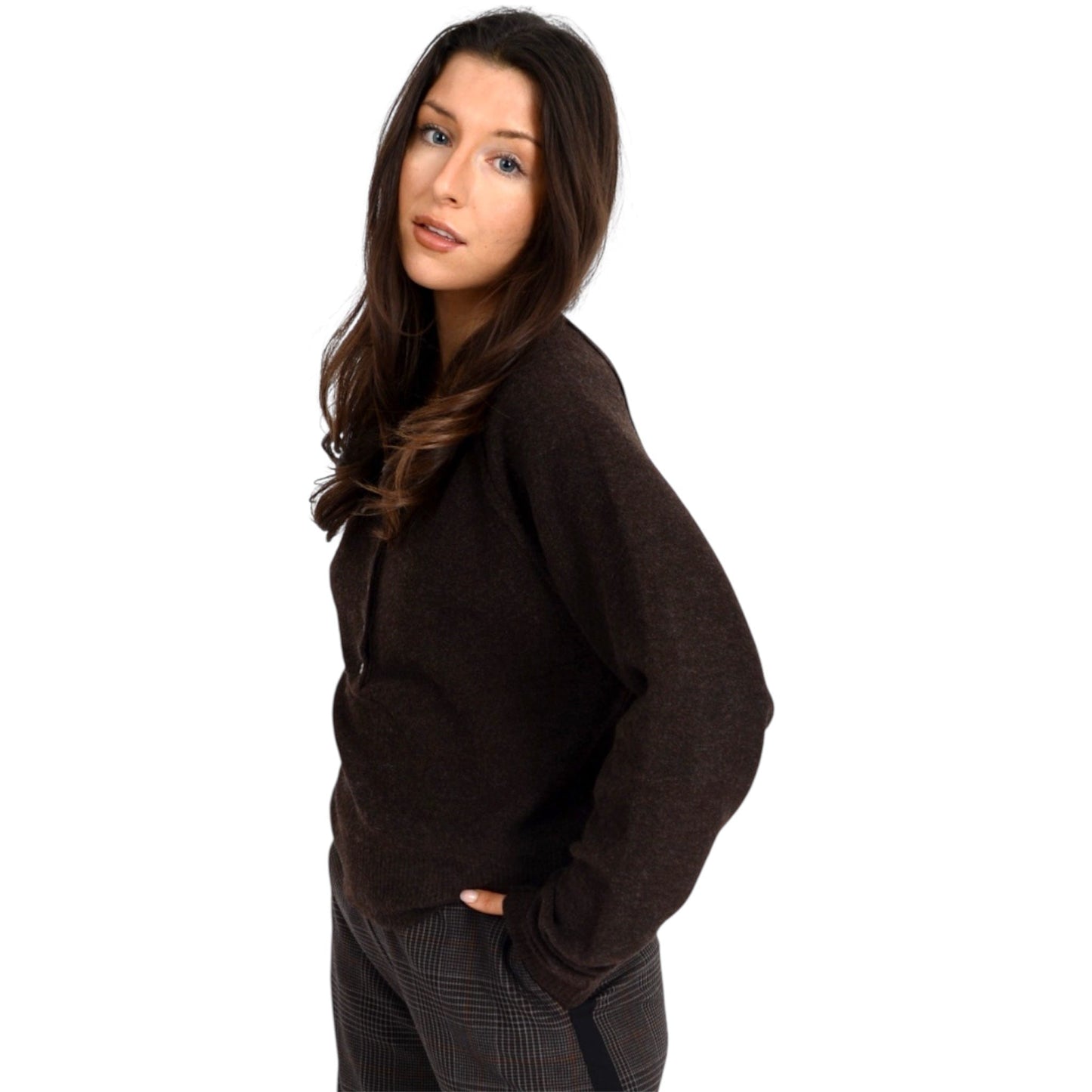 Akleja Brown Henley Pullover